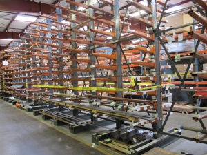 LOT ASSORTED SEAMLESS TYPE TUBE & FLAT TYPE BARS (W-50) LOADING & HANDLING FEE $25-